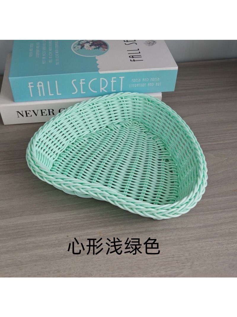 Light Green Heart-Shaped Plastic Storage Basket for Home Desktop Organization